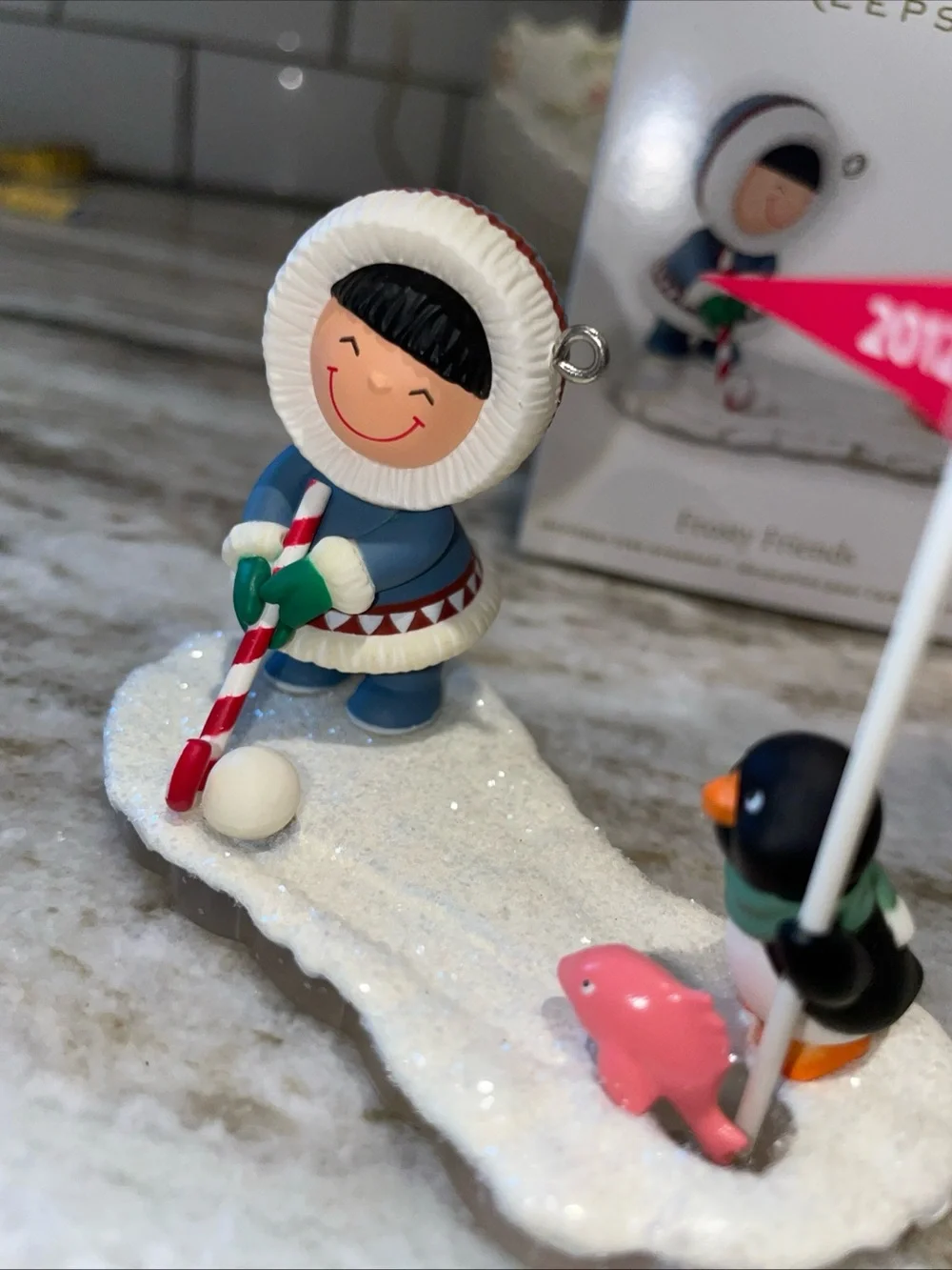 Hallmark Keepsake 2012 Christmas Tree Ornament No. 33 Frosty Friends Hockey IOB
